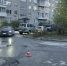 В Новосибирске автомобиль сбил ребёнка во дворе жилого дома - Gorsite.Ru