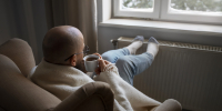 man-drinking-hot-beverage-energy-crisis.jpg - Gorod3466.Ru