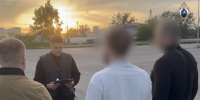 В городе Тюмени  арестован местный житель, обвиняемый в убийстве своего знакомого (оперативное видео) - Управление следственного комитета