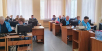 Смартфоны, Госуслуги и «MAКС»: амурские пенсионеры осваивают компьютерную грамотность - gtrkamur.ru - ГТРК Амур