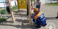 В Башкирии девочка застряла в веревочной лестнице - Башинформ