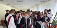 Со школьной скамьей прощаются ученики 9 классов Кировской гимназии - 47Channel.Ru