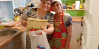 Андрей Дранишников передал в трапезную храма Рождества Христова в Балахне кухонные принадлежности - Единая Россия