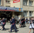 В школах Пыть-Яха выпускники кружились в вальсе на торжественных линейках последнего звонка - ИД Новости Югры