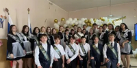 Петр Тришечкин, глава Морозовского района, на своих страницах в социальных сетях поздравил выпускников Морозовского района - Морозовский район