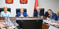 Диалог с властью, Общественная палата края, избирательные новеллы. Депутаты‑социалисты сформировали мнение по вопросам майской сессии АКЗС - Справедливая Россия