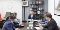 Дмитрий Миляев провел встречу с руководством компании-поставщика в сфере сельского хозяйства и пищевой промышленности - Правительство области
