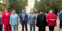Благочинный Троснянско-Кромского округа посетил праздник «Последний звонок» - Орловская и Ливенская епархия