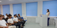 Иностранные студенты АГПК познакомились с возможностями трудоустройства в рамках Дня защиты от безработицы - АГПК