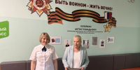 Наградили призеров и победителей конкурса детского рисунка «Местное самоуправление глазами детей» приуроченного к 20- летию образования СМО Белгородской области.. - Ровеньский район