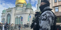 Росгвардия обеспечила безопасность проведения религиозного праздника Курбан-байрам в Москве (видео) - Росгвардия
