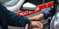 В Симферополе росгвардейцы задержали гражданина, подозреваемого в совершении серии краж из гипермаркета - Росгвардия