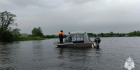 Спасатели достали погибшего мужчину из озера в Удомельском округе - Комсомольская Правда