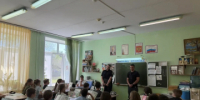 В Самарской области в преддверии летних каникул сотрудники полиции проводят профилактические беседы со школьниками - ГУ МВД Самарской области
