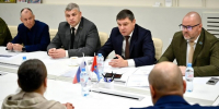 Евгений Первышов провел личный прием заявителей в фонде «Защитники отечества» - Тамбовская жизнь