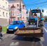 Курские коммунальщики продолжают уборку улиц и уход за клумбами города - Городские Известия