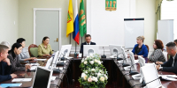 Олег Денисов провел заседание комиссии по обеспечению безопасности людей, охране их жизни и здоровья - Город Пенза