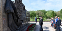 Анатолий Серышев принял участие в церемонии открытия мемориала сотрудникам органов безопасности - Газета Емельяновские веси