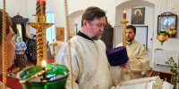 Митрополит Корнилий в Троицкую родительскую субботу совершил Божественную литургию и панихиду в Лявле под Архангельском - Архангельская епархия