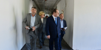 Ростислав Гольдштейн проверил в Ухте ход капитального ремонта школы №21 - ИА Комиинформ