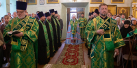 Митрополит Никита совершил всенощное бдение накануне Дня Святой Троицы - Епархия