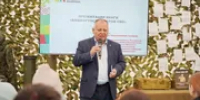 В Уфе на книжной ярмарке «Китап-Байрам» представили книгу о героях СВО - Башинформ
