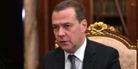 Медведев заявил о возможности симметричного удара в случае разрушения ЗАЭС - M24.Ru