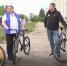 Мэр Болдакин проехался на велосипеде по косякам Заволжского района Ульяновска - Ulyanovsk.Express