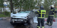 В Светлом автомобиль врезался в дерево, погибли водитель и пассажирка - NewKaliningrad.Ru