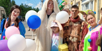 В День защиты детей волшебные герои подарят сладости детям Советского округа. - Администрация города