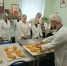 Будущие тверские технологи учились печь новый хлеб на мастер-классе - Газета Вся Тверь