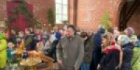 В строящемся храме поселка Победы совершена первая Божественная литургия - Выборгская Епархия