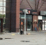 Внедорожник протаранил двери торгового центра в Благовещенске - Asn24.Ru