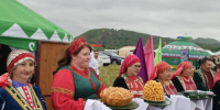 Сегодня на поляне села Рысаево под Медногорском прошёл праздник башкирской культуры Сабантуй - Правительство Оренбургской области