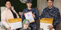 В Пскове росгвардейцы провели акцию «Каникулы с Росгвардией» для юных членов ВОИ - Росгвардия