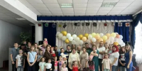 Мы — семья! В Районном Доме культуры прошла торжественная встреча, посвященная Дню многодетной семьи. - Морозовский район