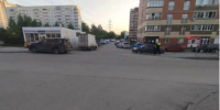 17-летняя девушка и 6-летний мальчик угодили под колёса в Октябрьском районе Новосибирска - Сиб.фм
