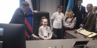 Победители акции «Губернаторский дневник» побывали на встрече с Михаилом Ведерниковым                      - Министерство образования