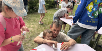 дети делают воздушного змея - Администрация г. Рубцовск