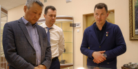 Герой России Роман Романенко обсудил использование космических технологий с сотрудниками института геологоразведки, фото - Мой район