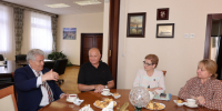 Депутаты областного парламента помогли семье, пострадавшей от атаки БПЛА в Сызрани - КТВ-ЛУЧ