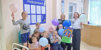 В День защиты детей пациенты педиатрического отделения получили подарки и праздник - Газета Лужская правда