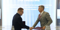 Южноуральский производитель запустил проект по производству сверхбольших стеклоизделий. Фото: Наиль Фаттахов, ИА "Первое областное" - Губернатор Челябинской области