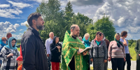 На въезде в село Клин в Вачском благочинии установлен и освящен поклонный крест - Выксунская епархия