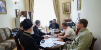 Секретарь епархиального управления возглавил рабочее совещание по подготовке ко Дню семьи, любви и верности - Епархия