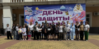 Сотрудники Госавтоинспекции напомнили участникам «Весёлых стартов» правила безопасного поведения на дорогах. - Тахтамукайский район