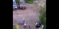 Иномарка сбила трехлетнего ребенка во дворе в поселке Советский - 47Channel.Ru
