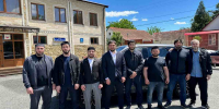 В Сунже чемпиону России по греко-римской борьбе вручили ключи от автомобиля - Сердало