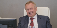 Глава ВТБ Андрей Костин рассказал, как лично протестировал оплату по QR-коду в Китае, купив апельсин​​​ - Марийская правда