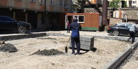 В Махачкале комплексно обновляют дворовую территорию по нацпроекту «Формирование комфортной городской среды» - Дагестанская правда